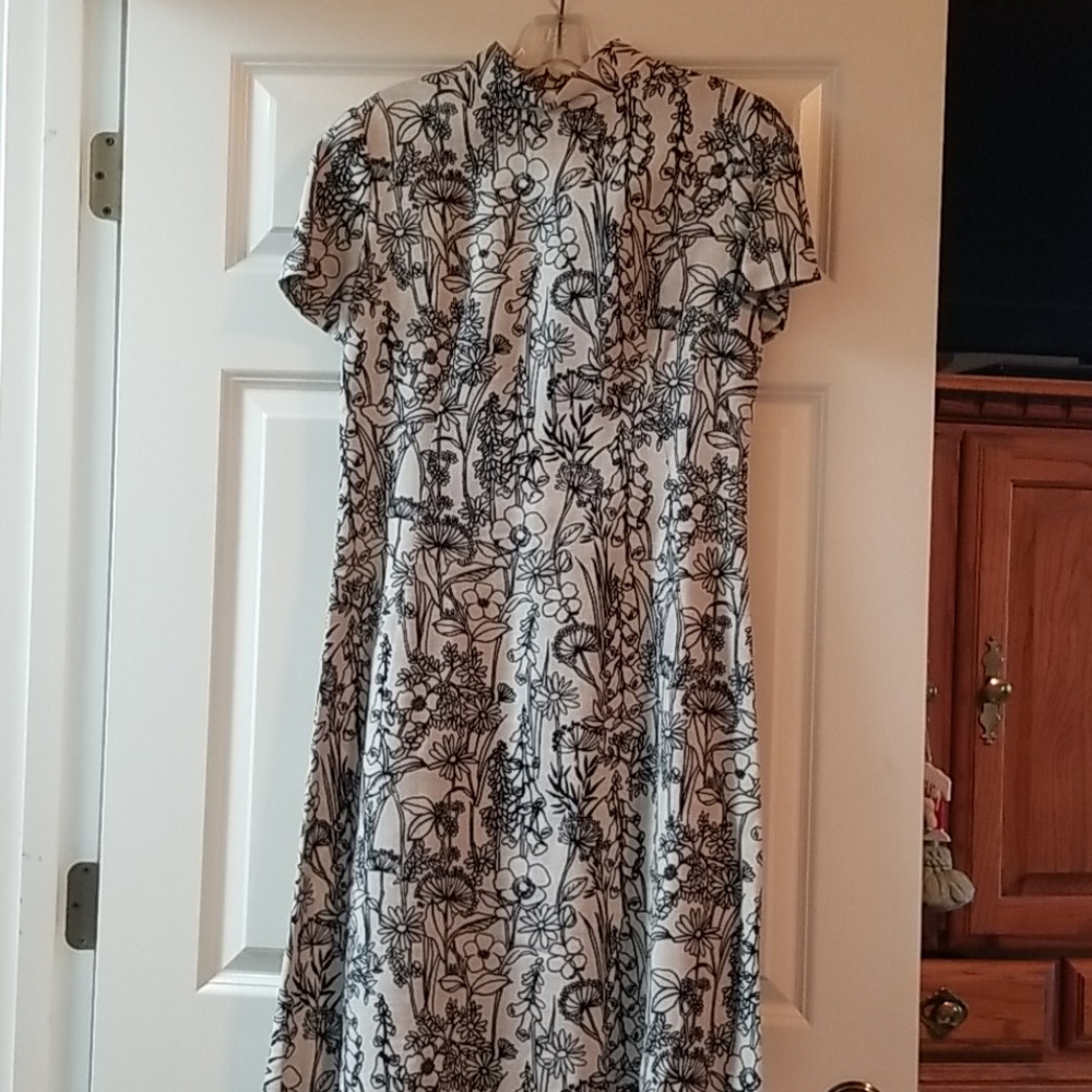 HANDMADE vintage black and white floral dress